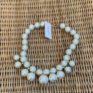 Charming Pearl Necklace